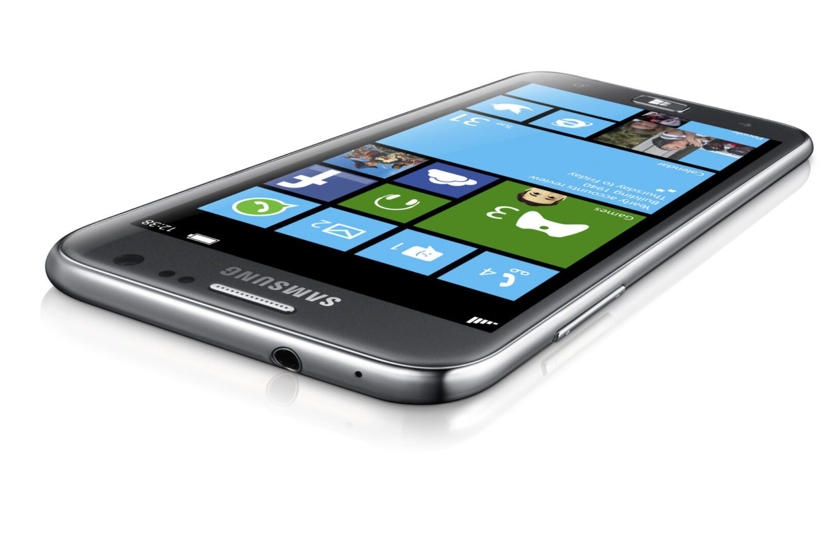 Microsoft ofrece 1 billón a Samsung para seguir haciendo telefonos con Windows Phone